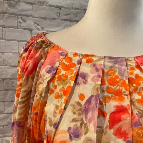 “ZARA” ORANGE FLORAL Crop Top. - Picture 2 of 15